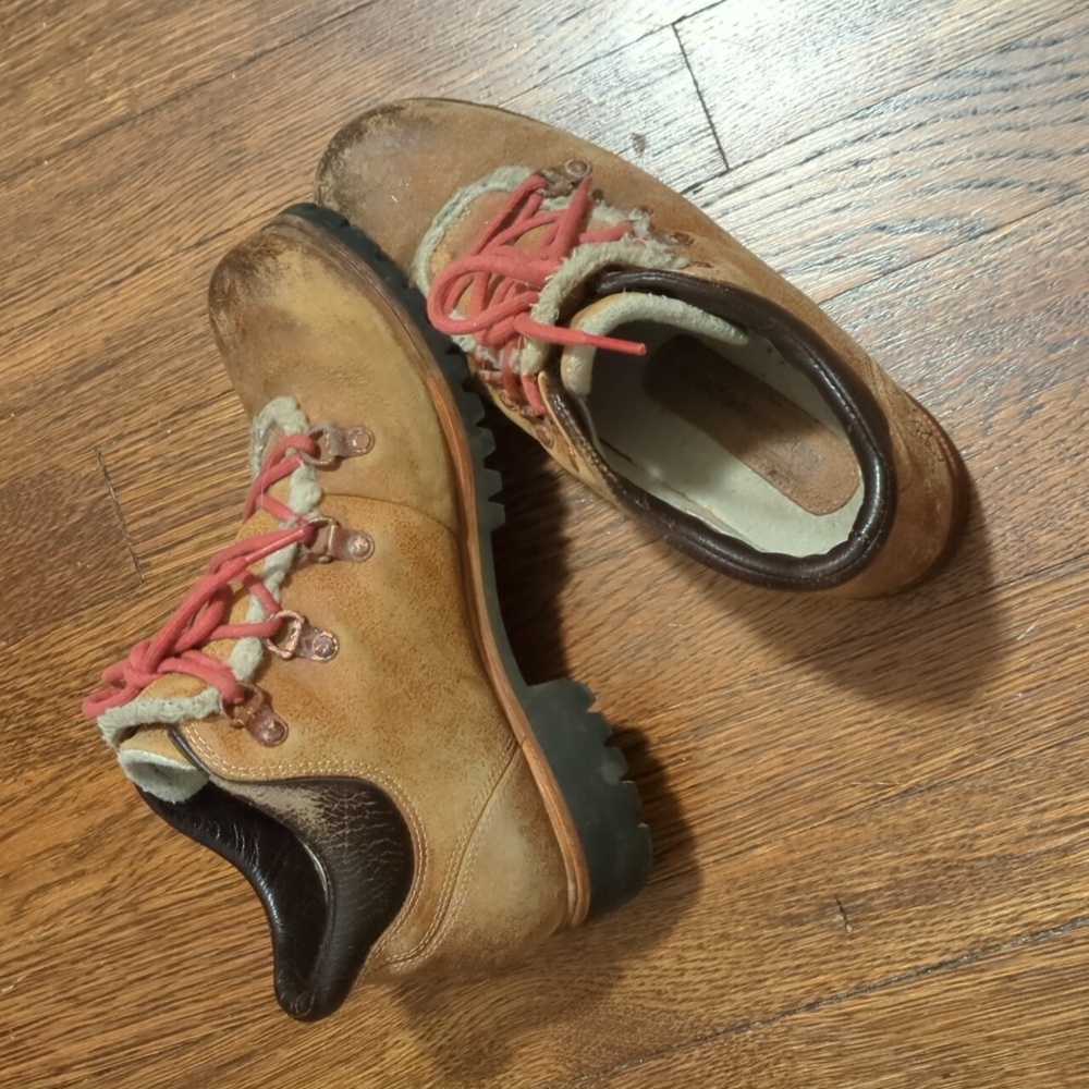 Timberland lug-sole fleece-lined waterproof booties
